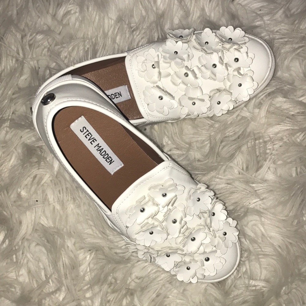 Steve Madden Slip-On Sneakers